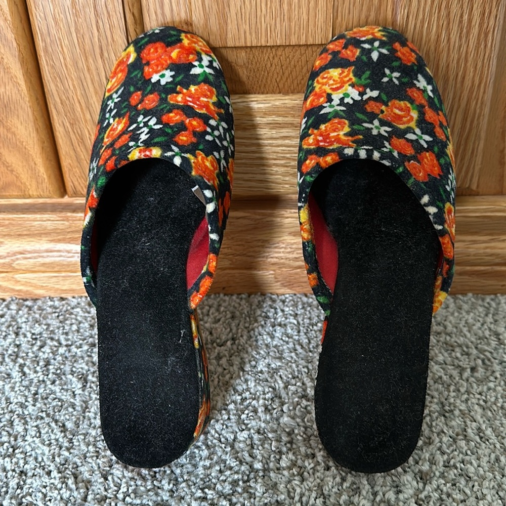 Slippers velour made in Poland size 36 European (23 cm long) - Picture 2 of 7